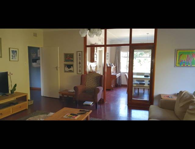 4 BEDROOM FREEHOLD SOLD IN DRAKENSVIEW